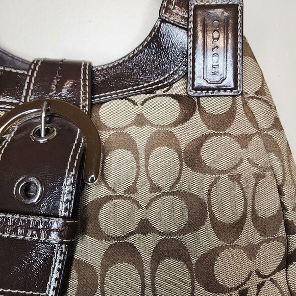 Vintage COACH SOHO SIGNATURE HOBO F17094 Khaki Mahogany Patent Leather Bag RARE - Picture 3 of 13